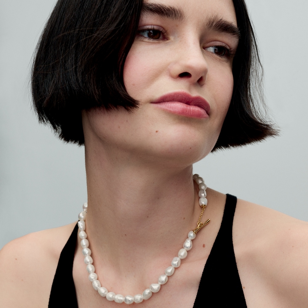 ネックレス・ペンダント VINTAGE HOLLYWOOD Porte Color Lock Pearl Necklace BMH1308 Elegant Vintage Glass Pearl Necklace With Gold Tone Box
