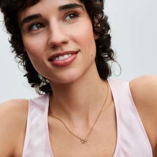 Sparkling Infinity Heart Collier Necklace
