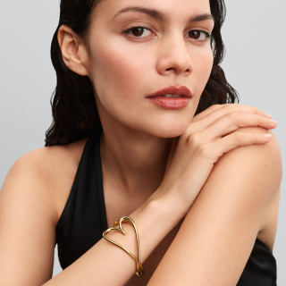 Oргански обликувана во срце bangle белегзија