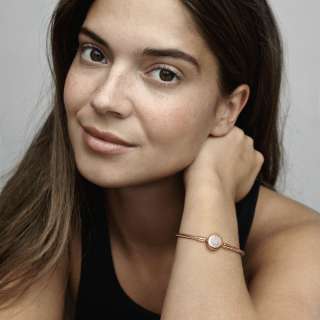 Pandora Rose Белегзија со Светкава Круна Затворач