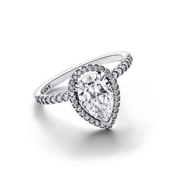 Sparkling Pear Halo Ring 