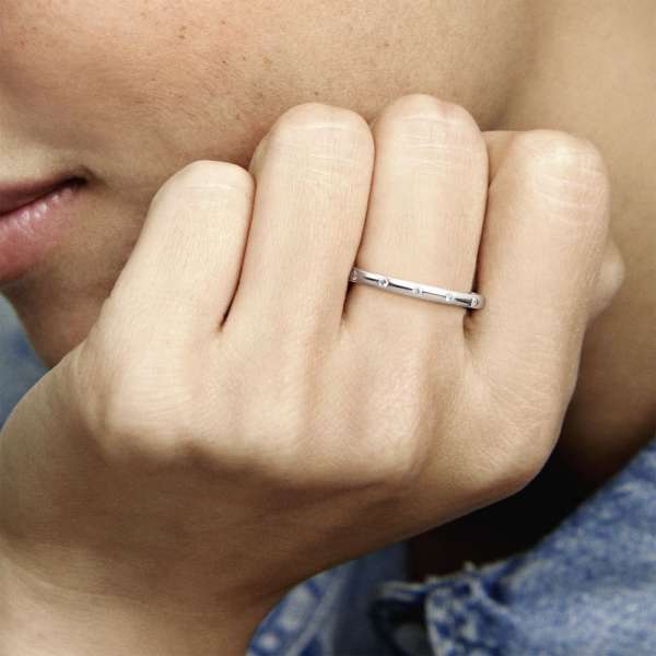 Simple Sparkling Band Ring PANDORA