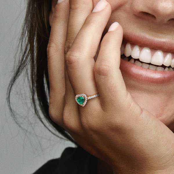 Sparkling Elevated Heart Ring 