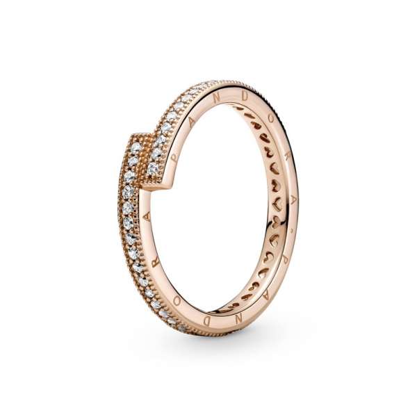 Sparkling Overlapping Ring