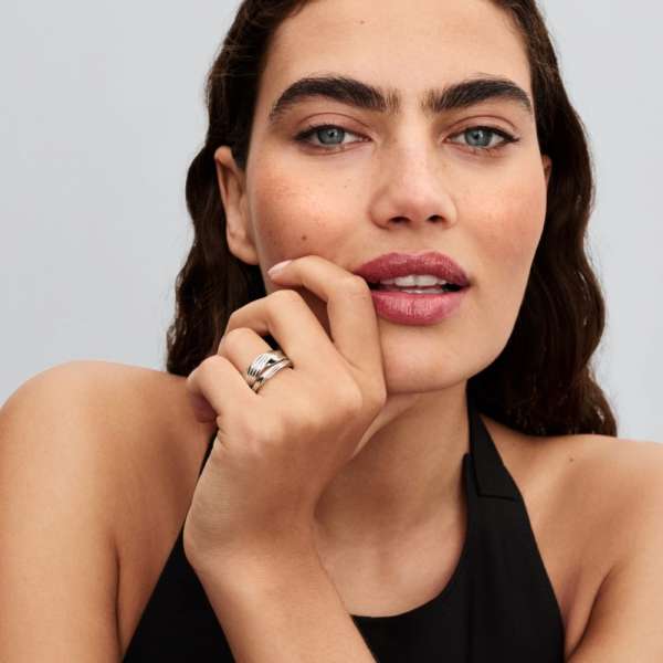 Twisted Double Ring