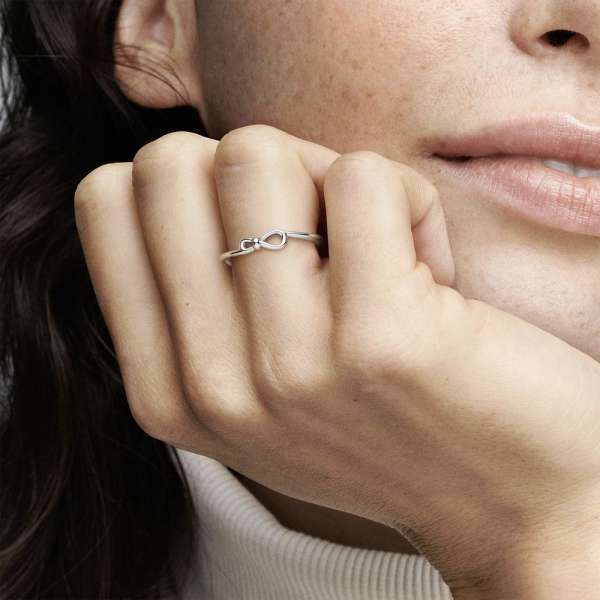 Infinity knot ring deals