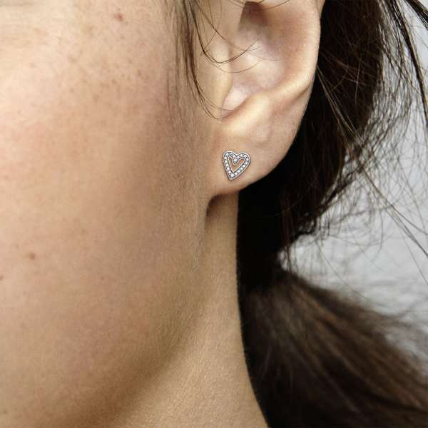 Sparkling Freehand Heart Stud Earrings 