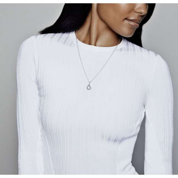 Snake Chain Pattern Open Heart Pendant 