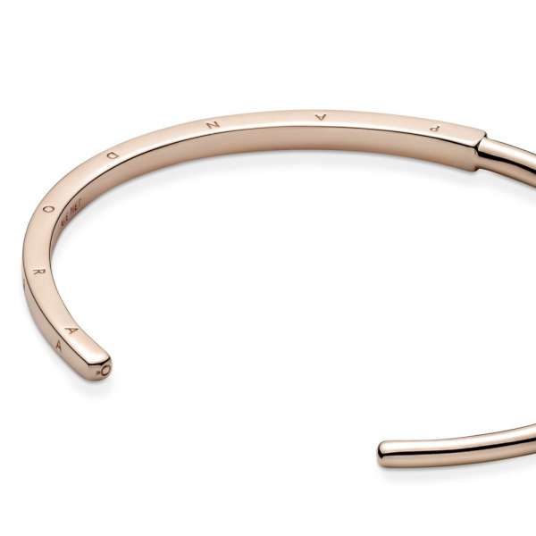 Pandora Signature I-D bangle 