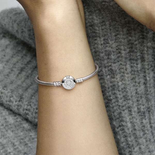 Pandora Moments Sparkling Crown O Snake Chain Bracelet 