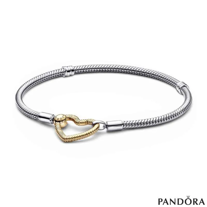 Белегзија Pandora Moments со затварач во облик на срце со змиска плетка