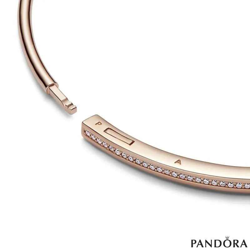 Bangle белегзија Pandora Signature I-D pavé