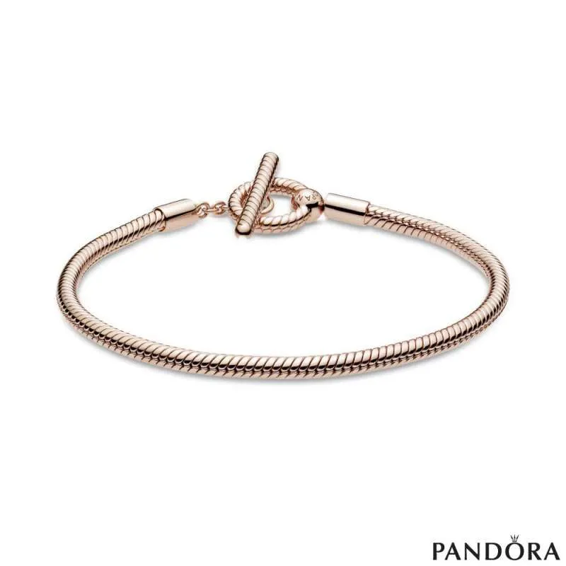 Pandora Moments белегзија со змиска плетка и Т-плочка