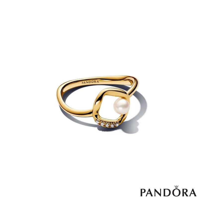 Organically Shaped Pavé Circle & Treated Freshwater Cultured Pearl Ring