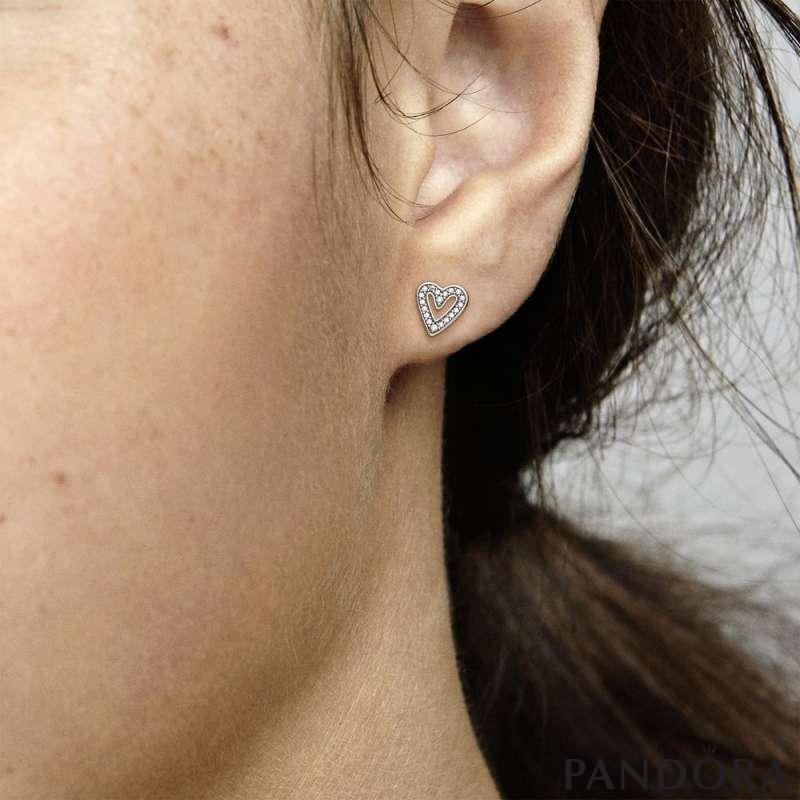 Sparkling Freehand Heart Stud Earrings 