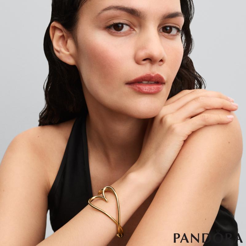 Oргански обликувана во срце bangle белегзија