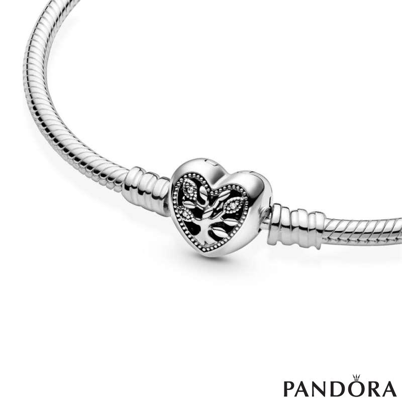 Pandora Moments Белегзија со Затворач во Форма на Срце со Семејно Дрво 