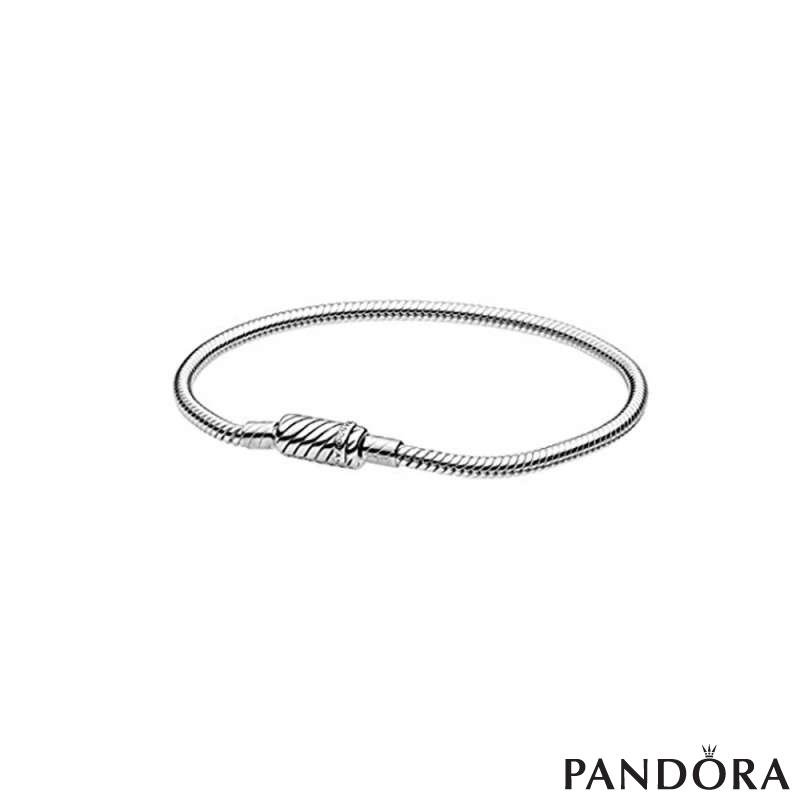 Pandora Moments белегзија со змиска плетка и лизгачки магнетен затворач 