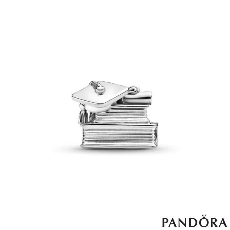 2022 Graduation Charm