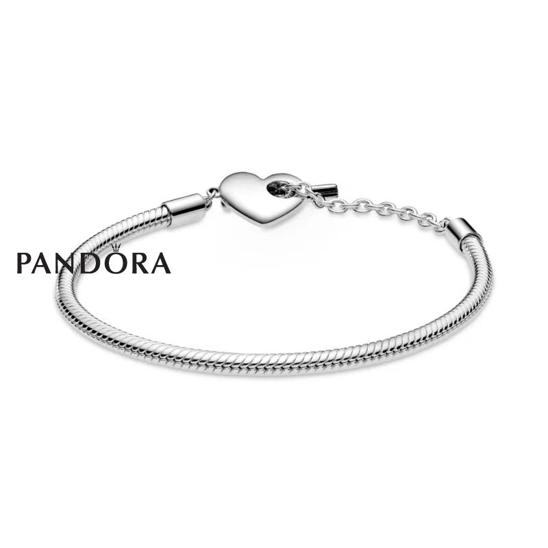 Белегзија Pandora Moments со змиска плетка и Т-плочка