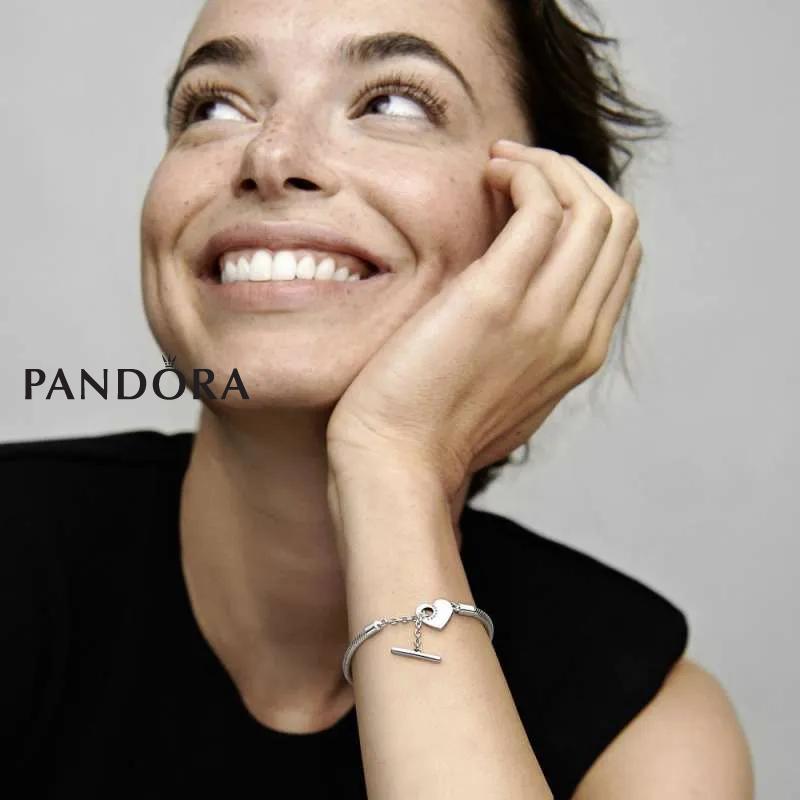 Белегзија Pandora Moments со змиска плетка и Т-плочка