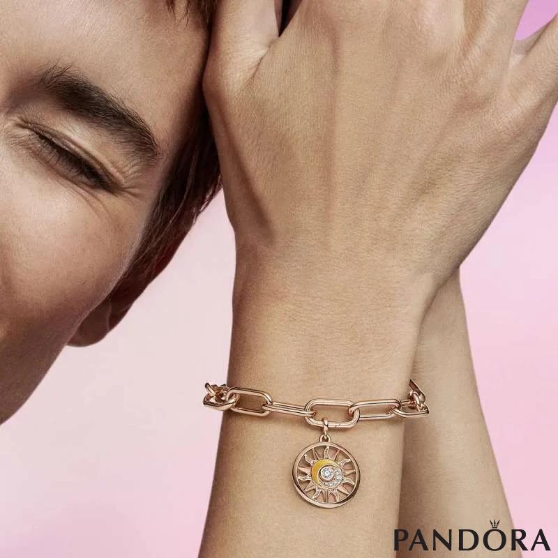 Медалјон Pandora МЕ Моќта на сонцето