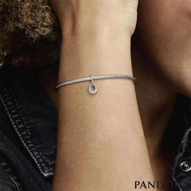 Висечки Pandora ME приврзок Моја среќна потковица