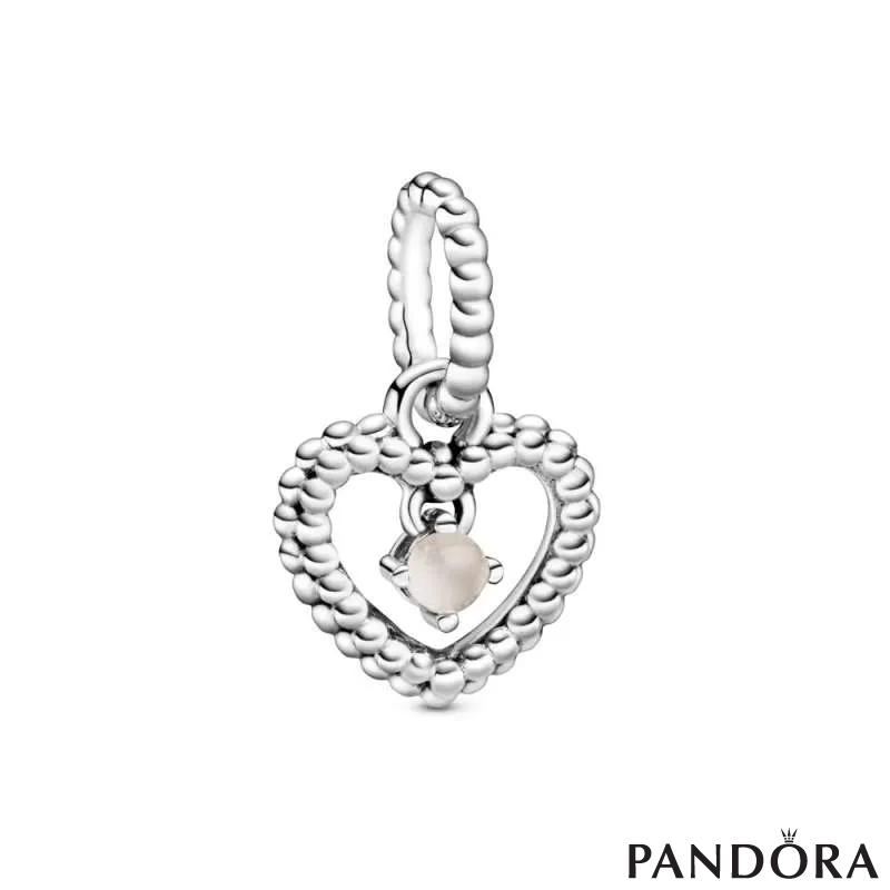Висечки приврзок во форма на срце со перли и со пригушено розев кристал 