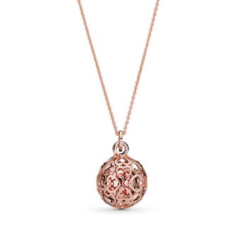 Ѓердан со приврзок „Chiming Filigree Hearts“